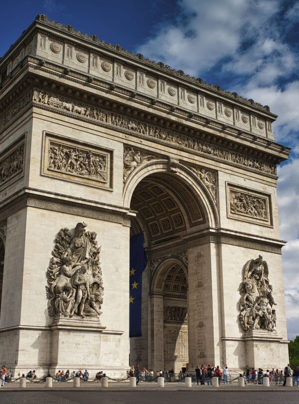 Imagem do Arco do Triunfo na França - Pacote de Viagem Extrema Viagens