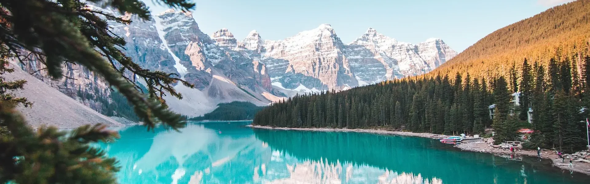 Imagem de lago e montanha no Canada - Pacote de Viagem Extrema Viagens